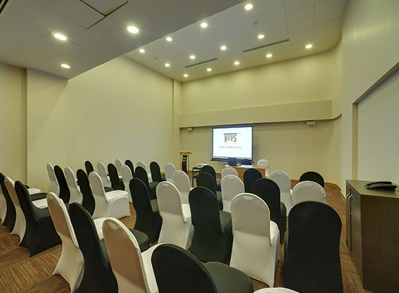 meeting halls near fort kochi
